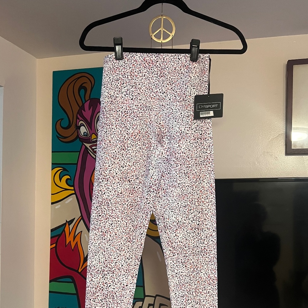 NWT DYI Sport Leggings